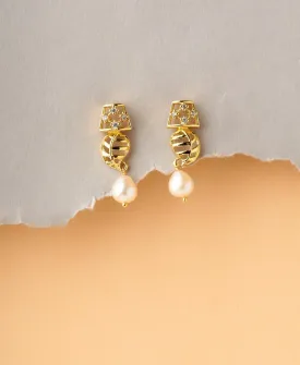 Delicate Stone Studded Earring