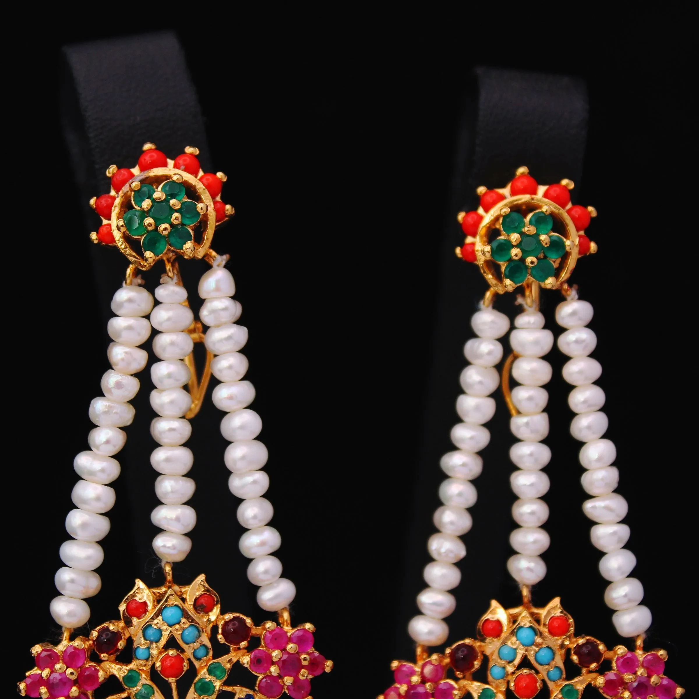 Earring With Nauratan