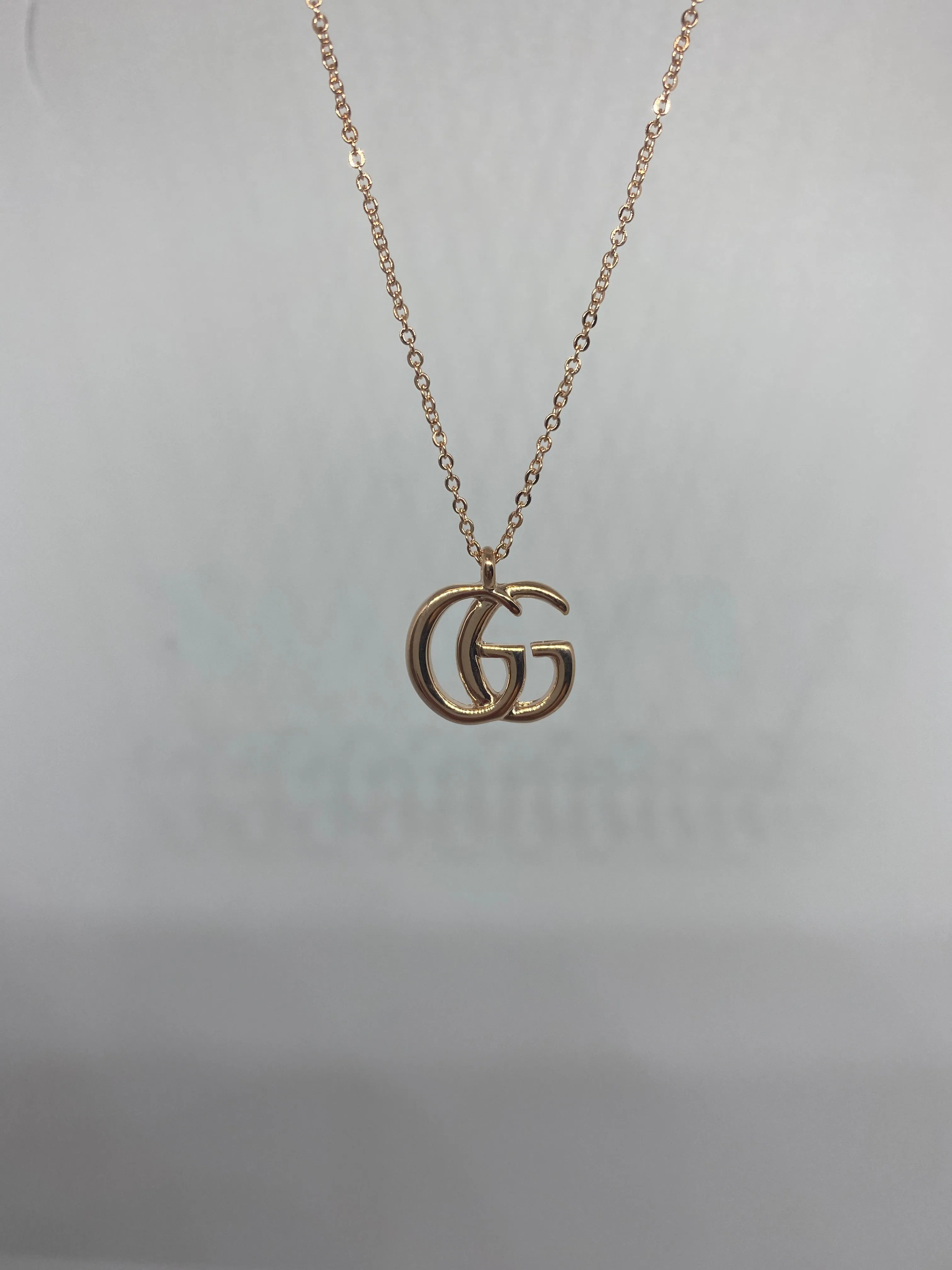 Stylish and Elegant GG Necklace - Perfect for Every Occasion