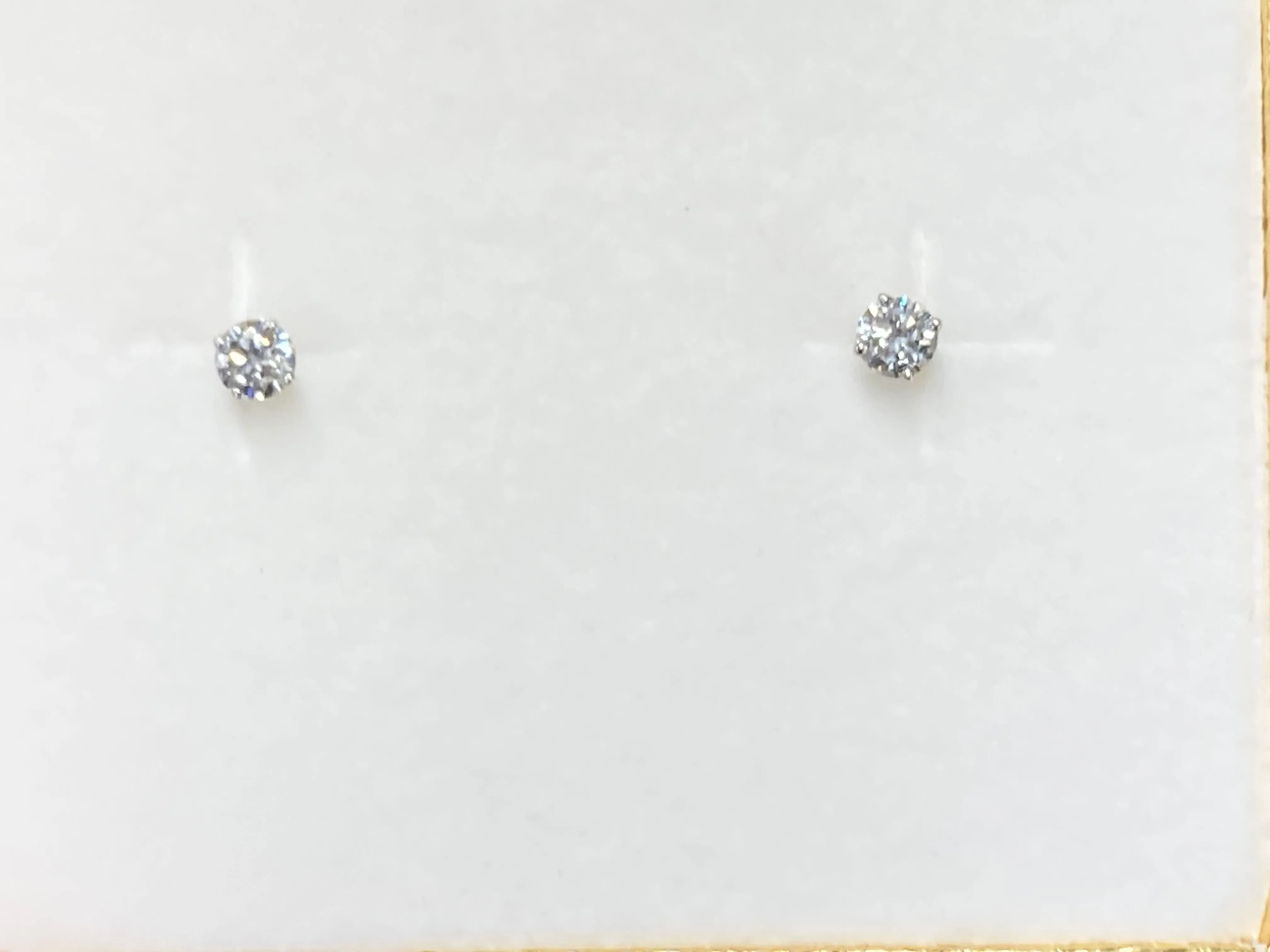 Natural Diamond White Gold 0.33 Carat Stud Earrings