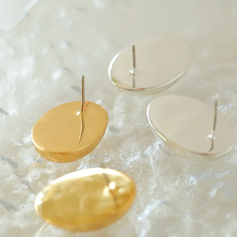 Thick Oval Gold Ear Stud Earrings